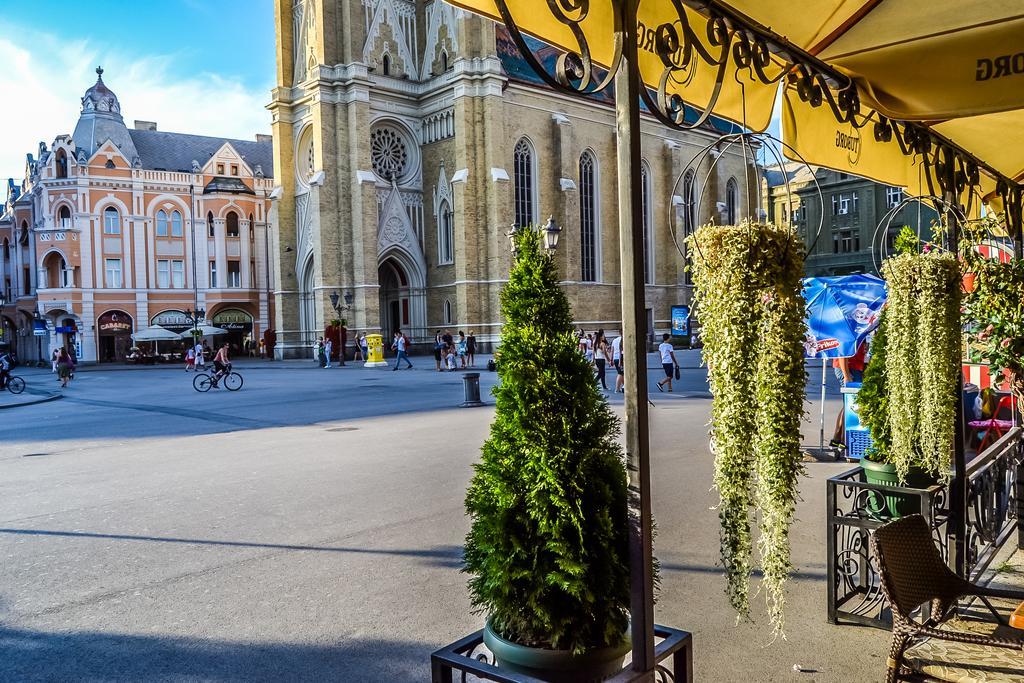 Modena Apartments Novi Sad Rum bild