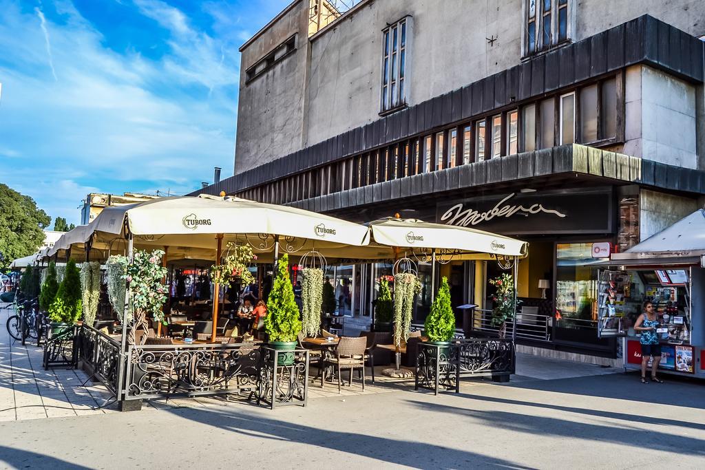 Modena Apartments Novi Sad Rum bild