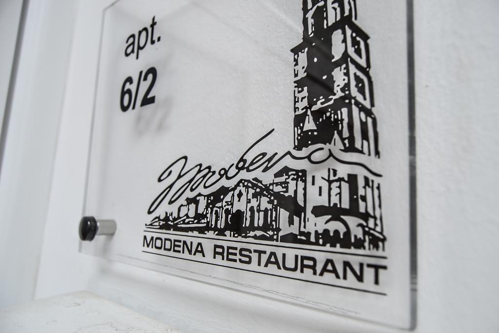 Modena Apartments Novi Sad Rum bild